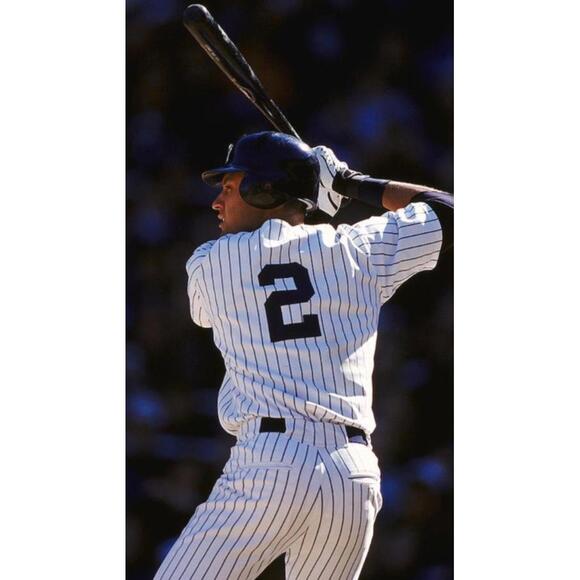 Derek Jeter-(Yankees)-(Jersey)-(White)-(New Con.)-(XL)-$100 - Picture 6 of 9